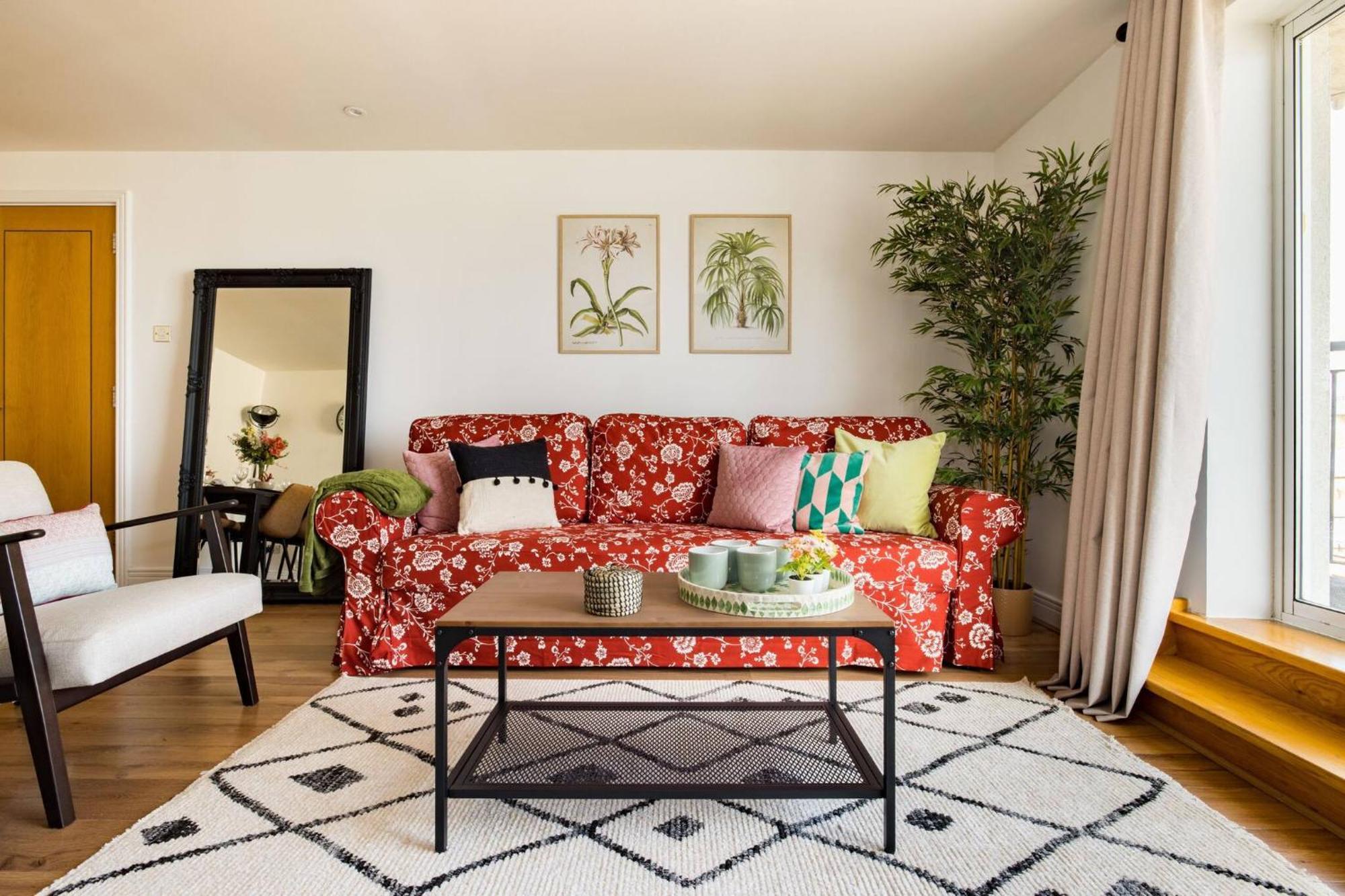 Wild Roses Service Apartments - East India 伦敦 外观 照片